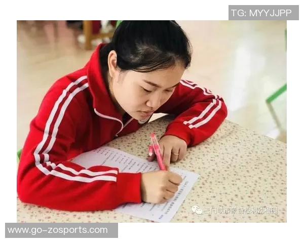 掌握足球过人技巧的全面指南助你提升球场表现与个人技术水平 掌握足球过人技巧的全面指南助你提升球场表现与个人技术水平