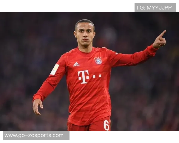 足球进球记录的传奇瞬间与历史伟大球员的辉煌成就探讨